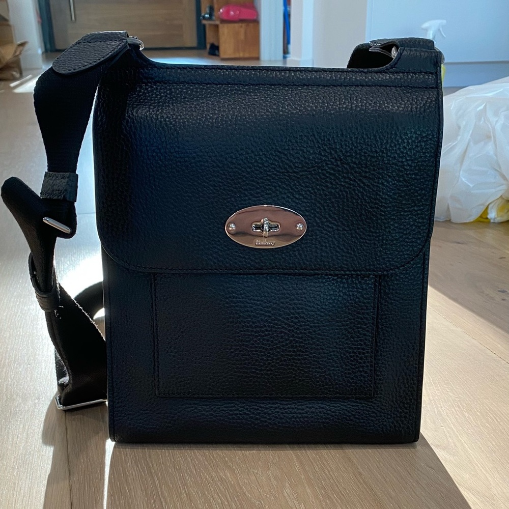 Mulberry Large Antony Bag in Black with Silver Hardware